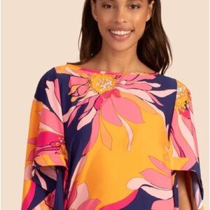 🏝️TRINA TURK Breeze Tunic Swim Cover up. Size S🏖️